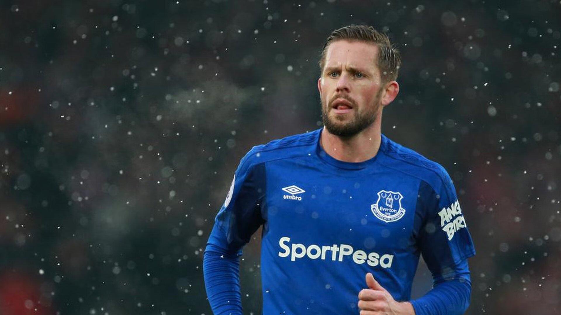 足总杯资格赛因种族歧视事件提前中止，足球界再响反歧视警钟